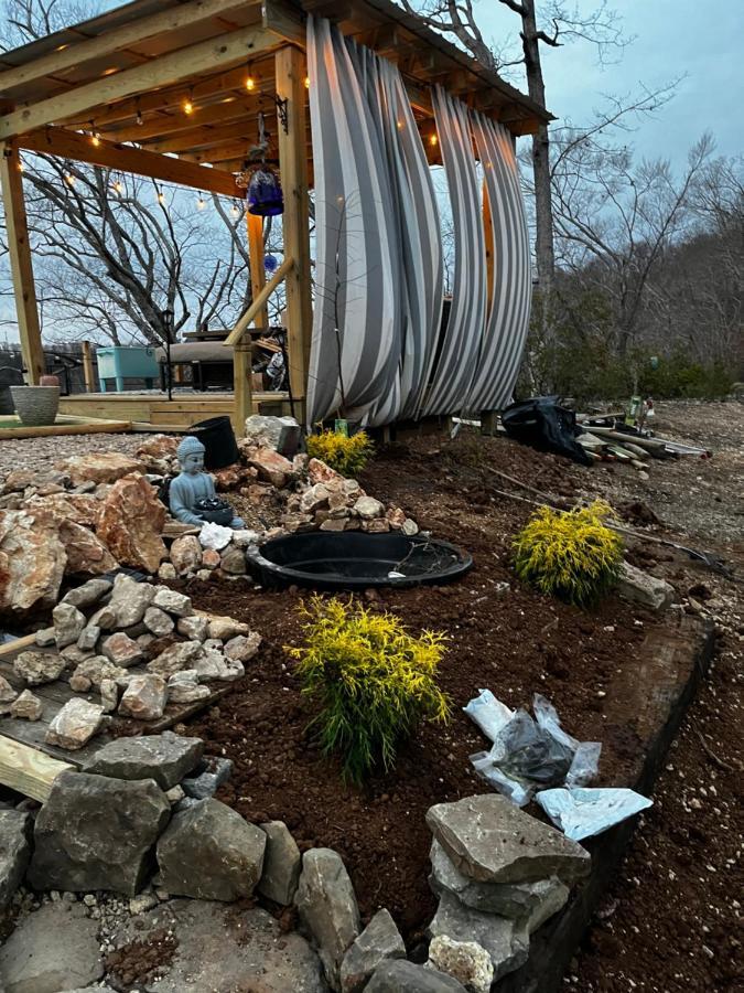 Waterfront Luxury Glamping Dome Hotel Rogersville Exterior foto