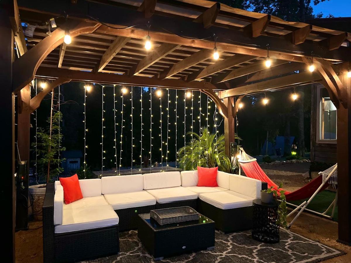 Waterfront Luxury Glamping Dome Hotel Rogersville Exterior foto