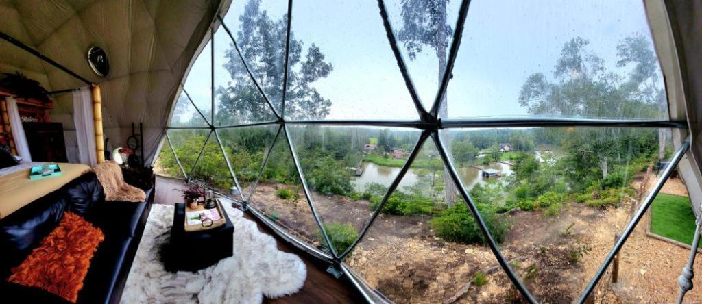 Waterfront Luxury Glamping Dome Hotel Rogersville Exterior foto